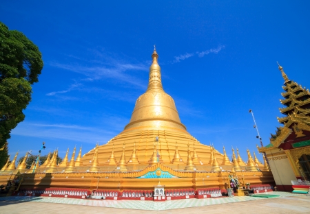 Shwemawdaw pagoda,The tallest pagoda in Myanmarの写真素材