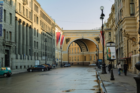 Saint-Petersburg, Russia - May 13, 2006: Palace Square. Empire-style Building of the General Staffのeditorial素材