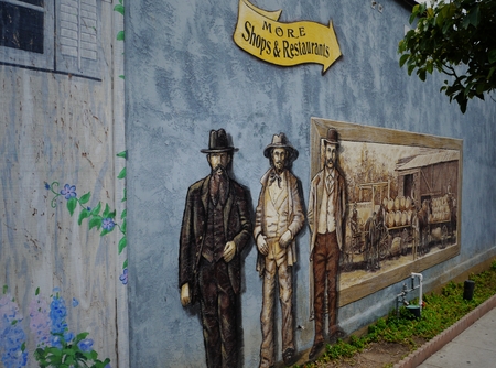 Pictures on the wallのeditorial素材