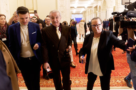 Bucharest, Romania. 20th Dec, 2024: George Becali (C), deputy for Alliance for the Union of Romanians (AUR), grabbed the microphone from a reporter in response to the questions he found objectionable.のeditorial素材