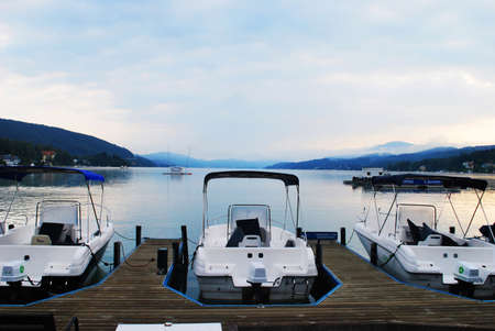 Austria - September 2011: Lake WÃ¶rther See, Carinthia. Overcast.の写真素材