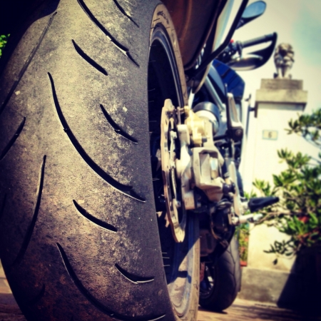 The enormous tire of my bikeの素材