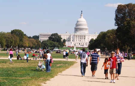 WASHINGTON, DC - OCTOBER 04: Kite Festival Event on October 04, 2008 in Washington, DC USA. People gathering at Washington DC Mall Area for the Kite Festival Event. のeditorial素材