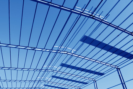 Is the construction of the steel structure of the roof