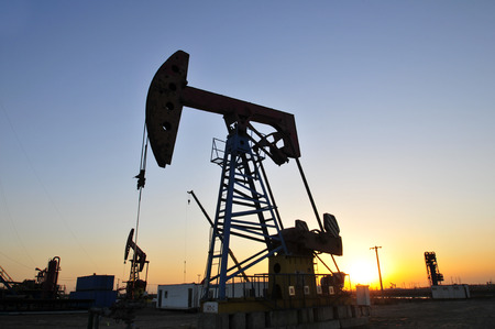 Oil drilling rig, tanghai county of hebei province oil fields in Chinaのeditorial素材
