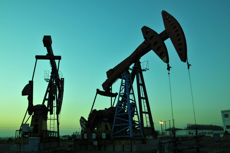 Oil drilling rig, tanghai county of hebei province oil fields in Chinaのeditorial素材