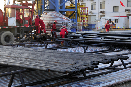 Oil drilling rig, tanghai county of hebei province oil fields in Chinaのeditorial素材
