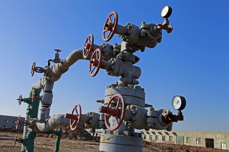 The pipe and valve oil fieldsのeditorial素材