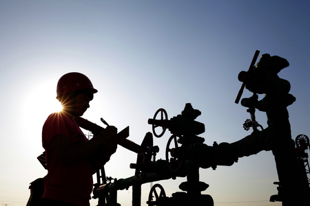 Oil drilling exploration, the oil workers are workingのeditorial素材