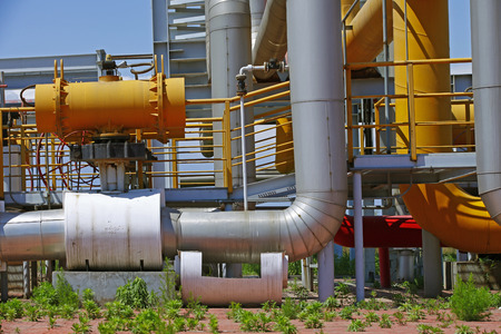 Oil pipes and valves