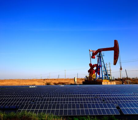 Oil pump with solar panels