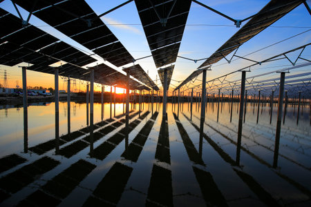 Solar photovoltaic panels and solar photovoltaic power generation system in the waterの写真素材