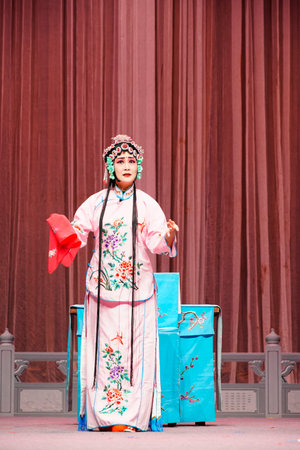 Luannan County, China - On February 7, 2026, in Luannan County, Tangshan City, Hebei Province, the classic Peking Opera play "Embroidered Shoes" was performed brilliantly on the local stage.のeditorial素材