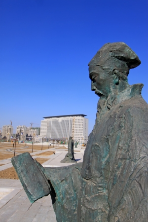 Luannan, November 28, 2012  Ancient Chinese Confucianism master sculpture in the North River Park, November 28, 2012, Luannan county , china のeditorial素材