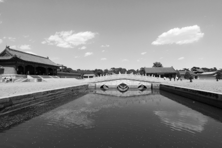 ZUNHUA - MAY 11: White marble three hole stone bridge in the Eastern Royal Tombs of the Qing Dynasty on May 11, 2013, Zunhua, Hebei Province, china.のeditorial素材