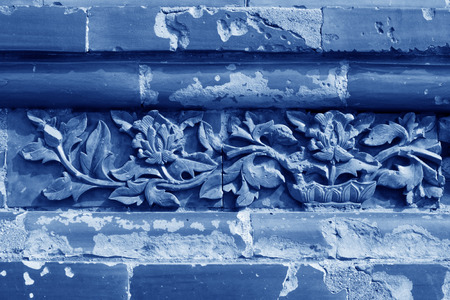 ZUNHUA MAY 18ï¼Colored glaze carving in the Eastern Tombs of the Qing Dynasty on may 18, 2014, Zunhua county, Hebei Province, China.		
のeditorial素材