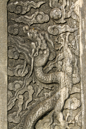ZUNHUA MAY 18: ancient Chinese traditional style dragon carving, Eastern Tombs of the Qing Dynasty on may 18, 2014, Zunhua county, Hebei Province, China.	
のeditorial素材