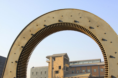 TANGSHAN CITY - NOVEMBER 18: Disused plant and machinery equipment, on november 18, 2014, Tangshan City, Hebei Province, Chinaのeditorial素材