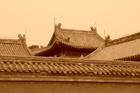 Zunhua, May 13: Chinese traditional style roof and walls in the Eastern Royal Tombs of the Qing Dynasty on May 13, 2012, Zunhua City, Hebei Province, china.のeditorial素材
