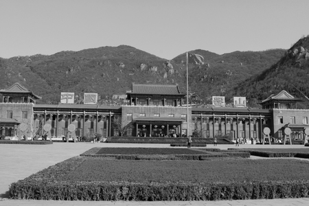 JI COUNTY - APRIL 5: Tourists visit Panshan Mountain scenic spot, April 5, 2014, ji county, tianjin, China.のeditorial素材