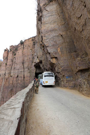 Tourists and vehicles in Wall highway, Guoliang, China
のeditorial素材