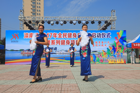 Luannan County - August 8, 2017:  Cheongsam show in a park, Luannan County, Hebei Province, china.
のeditorial素材
