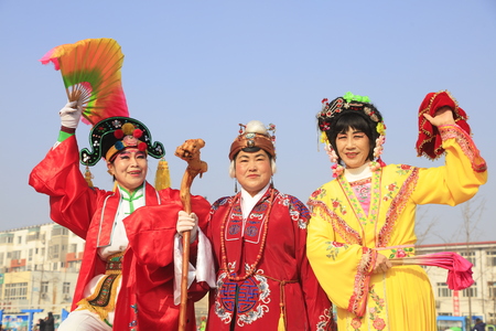 Luannan County - February 13, 2017: Chinese folk dance Yangko performance on the street, Luannan County, Hebei Province, Chinaのeditorial素材