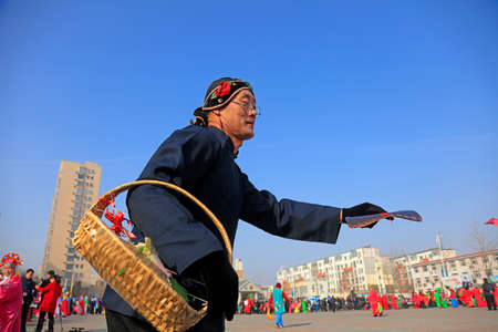 Luannan County - February 23, 2018: Yangge Dance Performance on the square, Luannan County, Hebei Province, China.

のeditorial素材