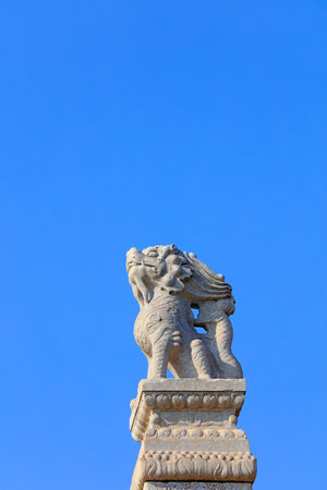 Sculpture of the god beast looking at the sky, Qing Dynasty imperial mausoleum, Yi County, Hebei Province, Chinaのeditorial素材