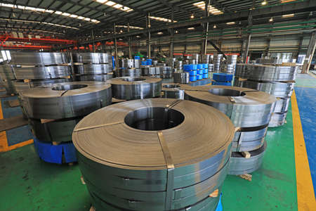 The rolled strip is in the production workshop, North Chinaのeditorial素材