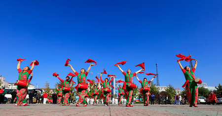 LUANNAN COUNTY, China-October 17, 2018: the Double Ninth Festival series of fitness activities are displayed in the park, LUANNAN COUNTY, Hebei Province, Chinaのeditorial素材