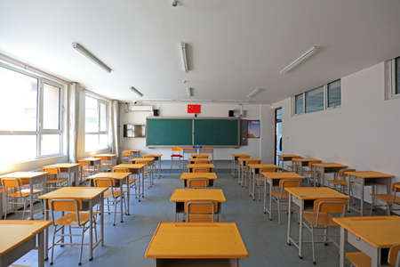 The desk and chair are in the same classroom, North China