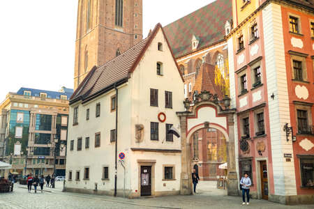 WROCLAW, POLAND-April 8, 2019: View of the Market Square in the Old Town of Wroclaw. Wroclaw is the historical capital of Lower Silesia.のeditorial素材