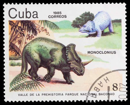 CUBA - CIRCA 1987: A stamp printed in the Cuba, shows a dinosaur, circa 1987のeditorial素材