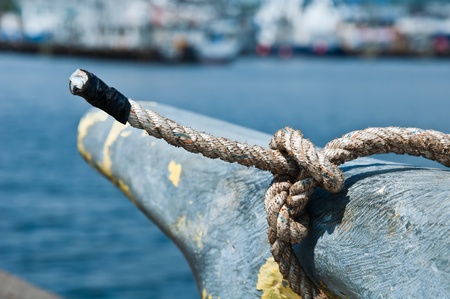 Close-up of a boat rope tied to the fisher's knotの写真素材