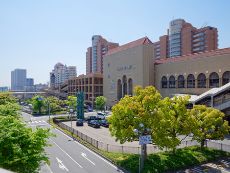 Hankyu Railway Takarazuka station of fresh green.のeditorial素材