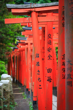 Torii in shinto shrine, Tokyoのeditorial素材