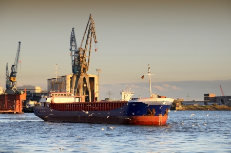 Hamburg Germany September 2013:Empty containership in portのeditorial素材