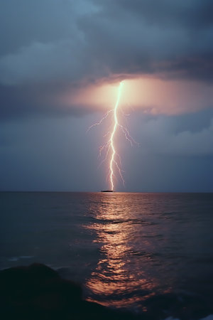 Generative AI : lightning at the seaの素材
