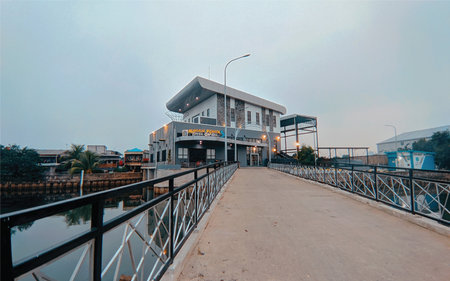 Unidentified name people come to visit and take pictures of the building in the morning.の写真素材