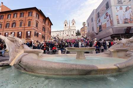 Piazza di Spagna - Rome - Fountainのeditorial素材