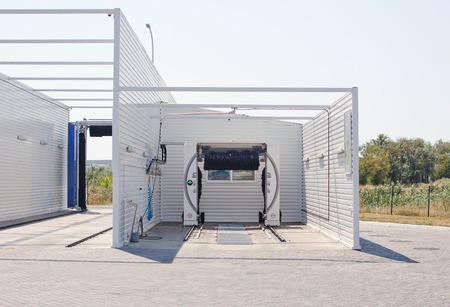 Modern automatic carwash alfresco.の写真素材