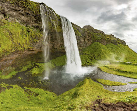 View on Seljalandsfoss waterfall in southern Icelandの写真素材