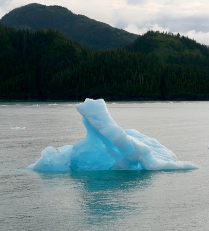 Blue alaskan ice bergの写真素材