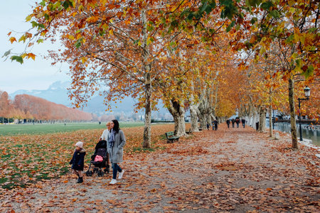Annecy, France - November 2018: View of Annecy park in autumn..のeditorial素材