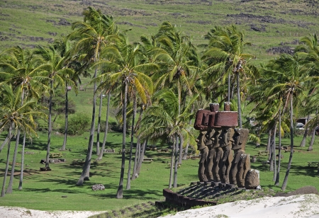 Moai of Easer Island stand on the exotic sandy Anakena Beach の写真素材