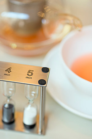 Tea steeping with sand watch