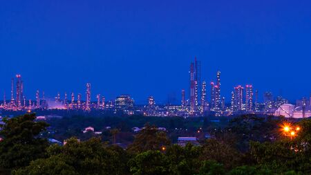 factory Petrochemical, petroleum refining plant at twilight time.の写真素材