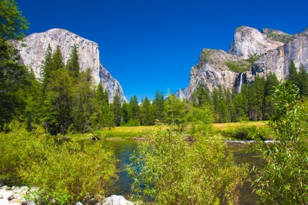 Yosemite Valley with El Capitan Rock and Bridal Veil Waterfallsの写真素材