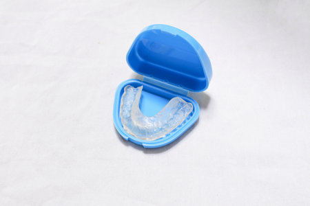 splintÂ therapy are to eliminateÂ TMJÂ and muscle pain, to improve jaw function, and to recapture the displaced discの写真素材